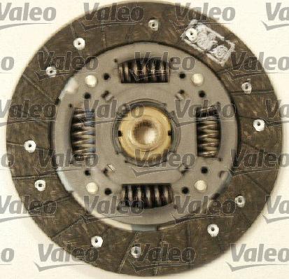 Valeo 826522 - Kit d'embrayage cwaw.fr