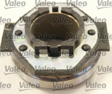 Valeo 826696 - Kit d'embrayage cwaw.fr