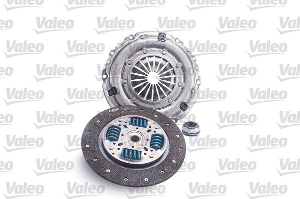 Valeo 826345 - Kit d'embrayage cwaw.fr