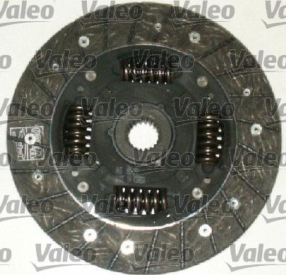 Valeo 821121 - Kit d'embrayage cwaw.fr