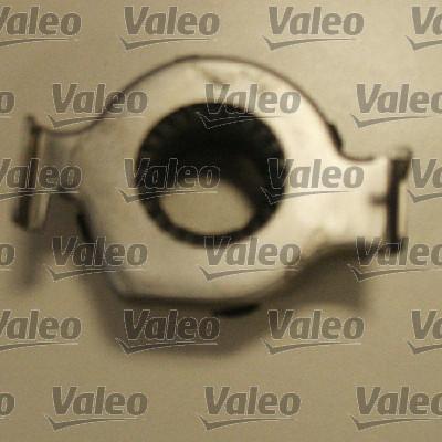 Valeo 821246 - Kit d'embrayage cwaw.fr