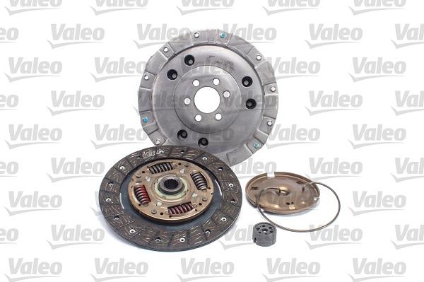 Valeo 828431 - Kit d'embrayage cwaw.fr