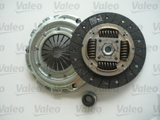 Valeo 828392 - Kit d'embrayage cwaw.fr