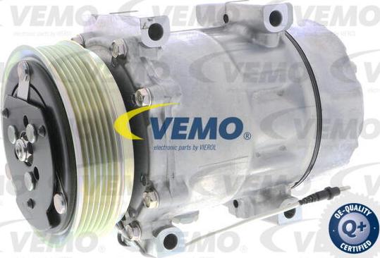 Vemo V46-15-0023 - Compresseur, climatisation cwaw.fr