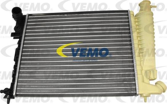 Vemo V42-60-0001 - Radiateur, refroidissement du moteur cwaw.fr