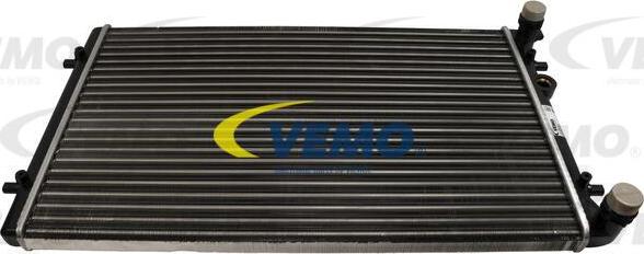 Vemo V15-60-5022 - Radiateur, refroidissement du moteur cwaw.fr