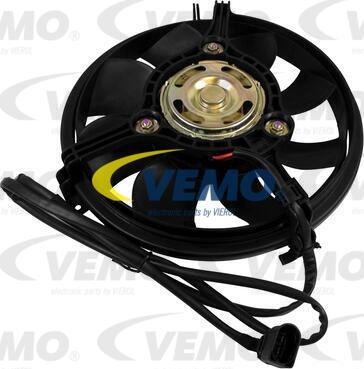 Vemo V15-01-1848 - Ventilateur, refroidissement du moteur cwaw.fr