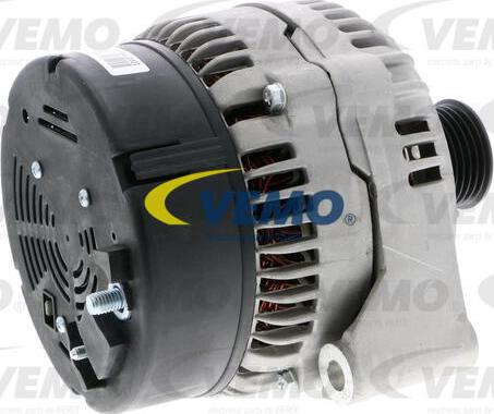 Vemo V30-13-37990 - Alternateur cwaw.fr