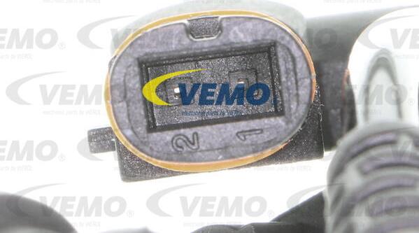 Vemo V30-72-0145 - Capteur, vitesse de roue cwaw.fr