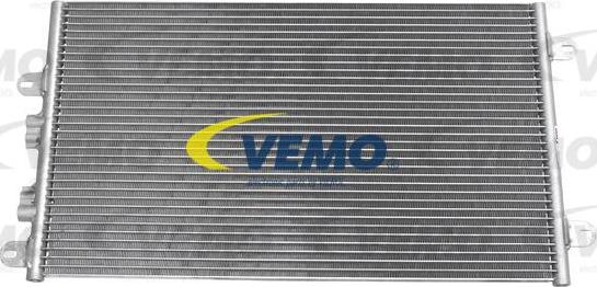 Vemo V24-62-0008 - Condensateur, climatisation cwaw.fr