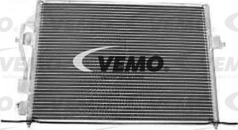 Vemo V25-62-0002 - Condensateur, climatisation cwaw.fr