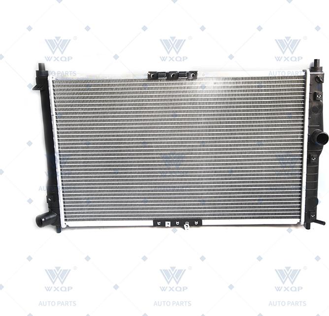 WXQP 520889 - Radiateur, refroidissement du moteur cwaw.fr